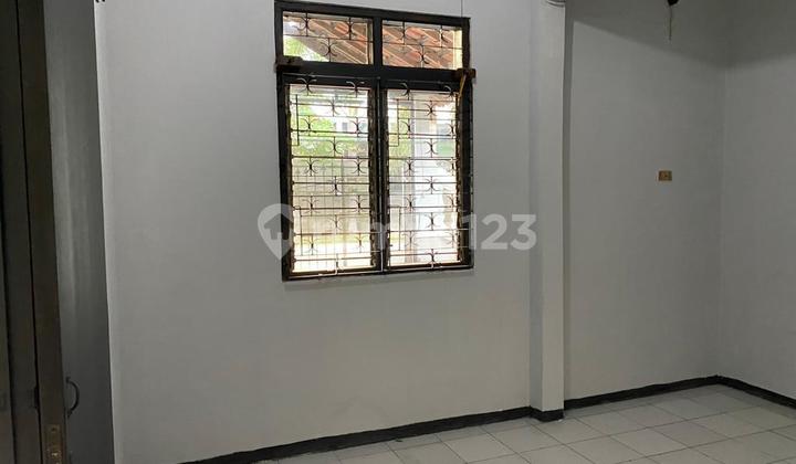 White Wood House 155M2 Two-Car Road, Strategic, West Facing 2