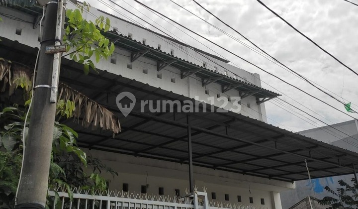 Warakas Boarding House with 19 Rooms, 2 Floors, Strategic Location, Excellent Condition Warakas Boarding House with 19 Rooms, 2 Floors, Strategic Location, Excellent Condition