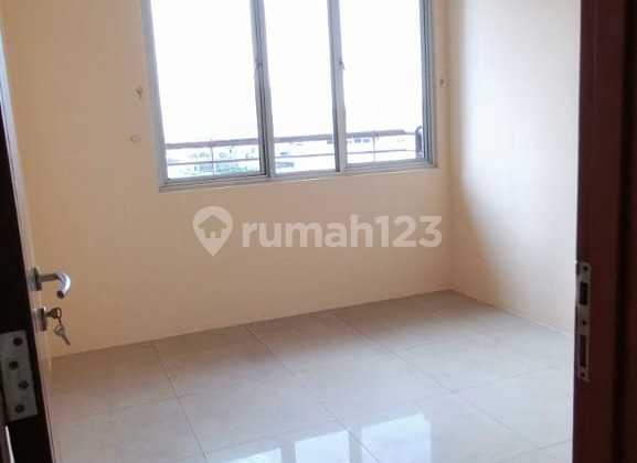 Disewakan Gandeng Apartemen Paladian Park Kelapa Gading, Rapi!! 2
