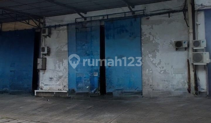 Gudang Yos Sudarso Lokasi Bagus, Hadap Selatan, Strategis