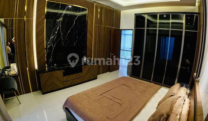 Dijual Rumah Bagus dan Cantik Siap Huni Full Furnished 2 Lantai!!