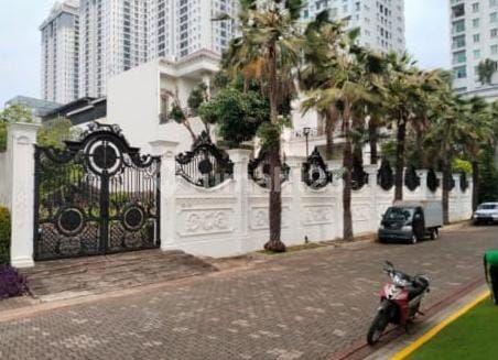Di Jual Rumah Mewah, Rumah Sultan Di Komplek Mewah Kelapa Gading