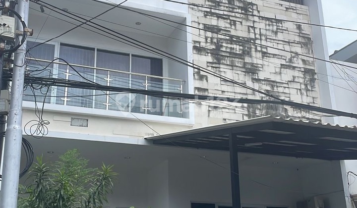 Dijual rumah kelapa gading rumah rapi, bagus, nyaman, lokasi strategis