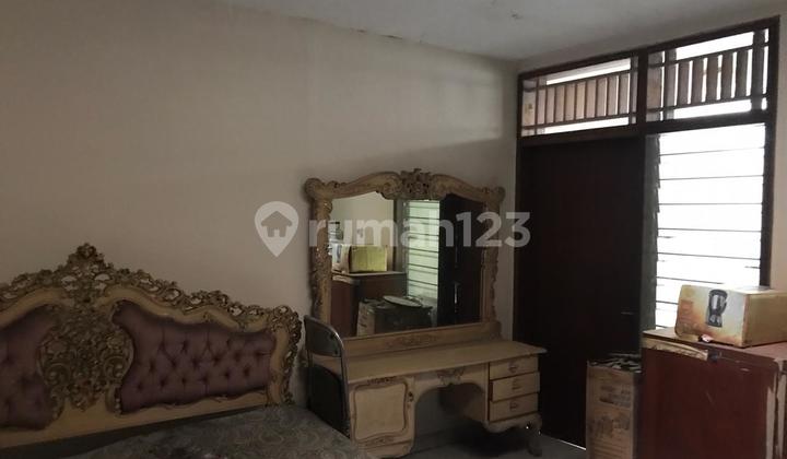 RUMAH CEMPAKA PUTIH LOKASI BAGUS, RUMAH TUA, JALAN LEBAR, KODE JV,AH 2