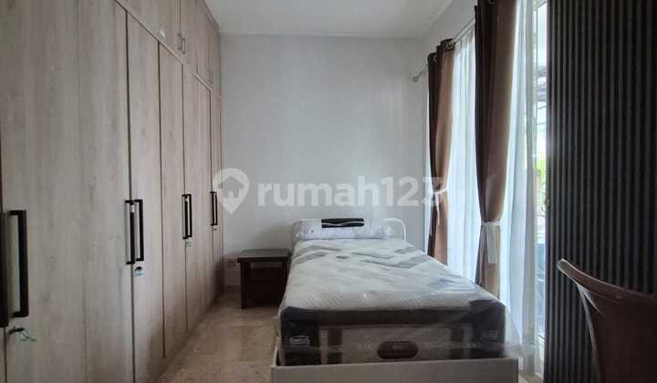 House in Kemayoran, Good Complex, 165M2 Strategic Location, Comfortable. 2