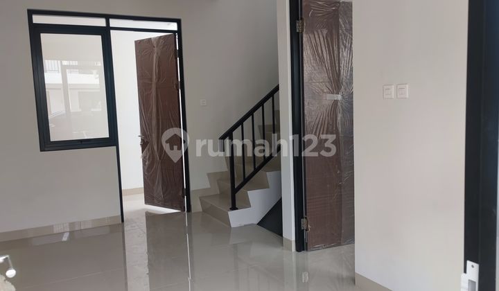 Rumah Baru 2 Lantai Grand Sharon Residence Bandung Rumah Baru 2 Lantai Grand Sharon Residence Bandung