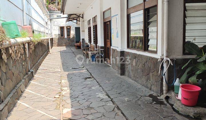 Rumah Besar Adem Belakang Gedung Sate Bandung 2