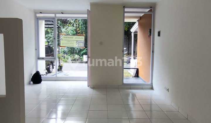 Modern Minimalist 2-Storey House Sudirman Palace Regency 2