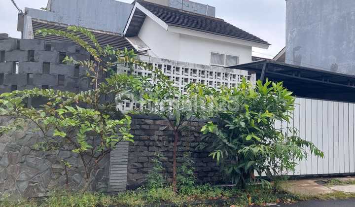 For Sale Rumah Hook 3 Lantai Wilayah Asri di Ciwastra 2