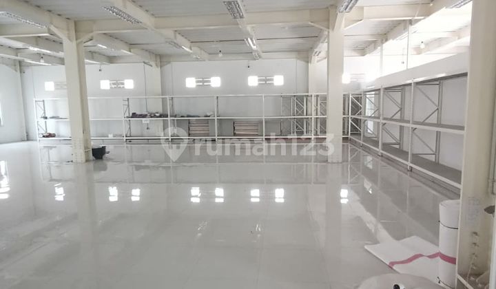 Superbly Maintained and Ready-to-Use Warehouse in Cibeureum, Bandung Superbly Maintained and Ready-to-Use Warehouse in Cibeureum, Bandung