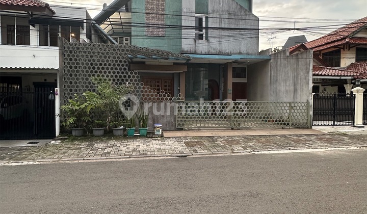 Rumah Jalan Lebar Hang Lekir