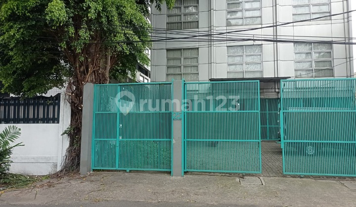 Ready to Use Spacious Parking 1