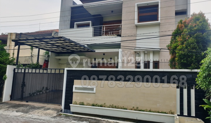 Dijual Rumah Mewah Tingkat 2 Lantai Siap Pakai Daerah Sidodadi, Semarang 1