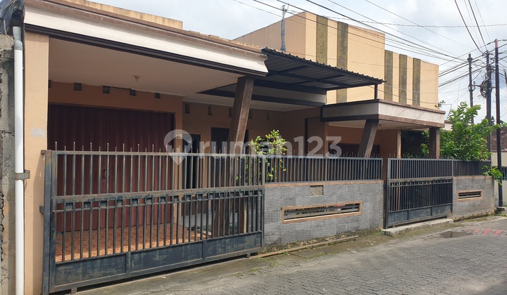 For Sale: 1.5-Story House Ready to Occupy in Manyaran Kalipancur, Semarang 1