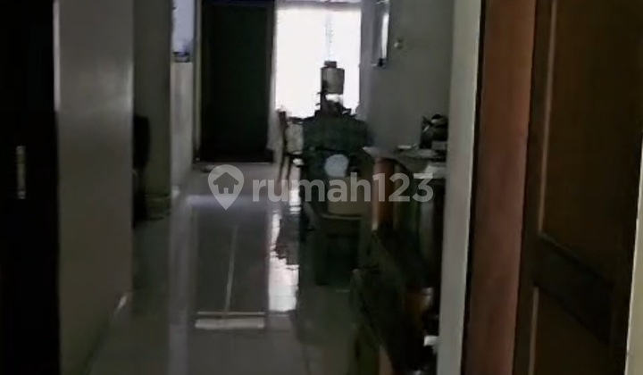 Dijual Rumah Bangunan Lama Tengah Kota, Semarang 2