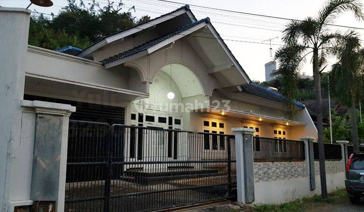 Dijual Rumah Siap Pakai di Daerah Candisari, Semarang 1