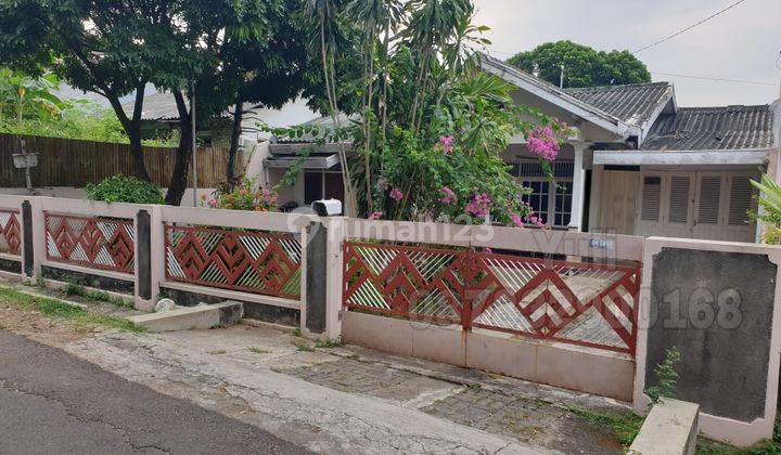 Dijual Rumah Bagus Siap Pakai di Daerah Sisingamangaraja Semarang 1