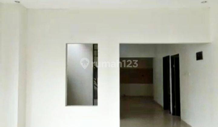 Dijual Rumah Tingkat 2 Lantai Siap Pakai dli Perumahan Greenwood, Semarang 1