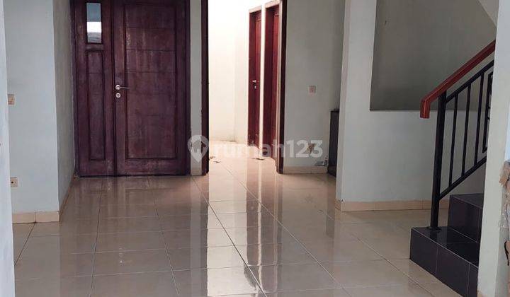 Dijual Murah Rumah Tingkat 2 Lantai Siap Pakai di Perumahan Bsb City Semarang 1