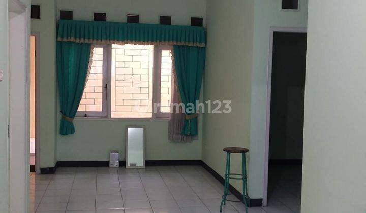 Dijual Rumah Siap Pakai di Perumahan Graha Padma, Semarang 2