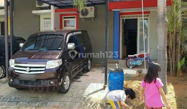 Dijual Rumah Bagus Tingkat 2 Lantai Siap Pakai di Perumahan Graha Padma, Semarang 1