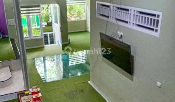 Dijual Rumah Bagus Tingkat 2,5 Lantai Furnished Siap Pakai Di Perumahan Permata, Ngaliyan, Semarang 2