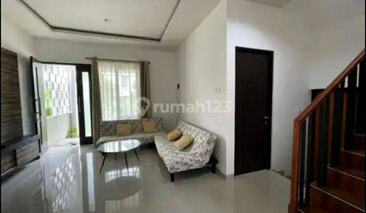 Dijual Rumah Bagus Tingkat 2 Lantai Semi Furnished Siap Pakai di Perumahan Bsb City Semarang 1