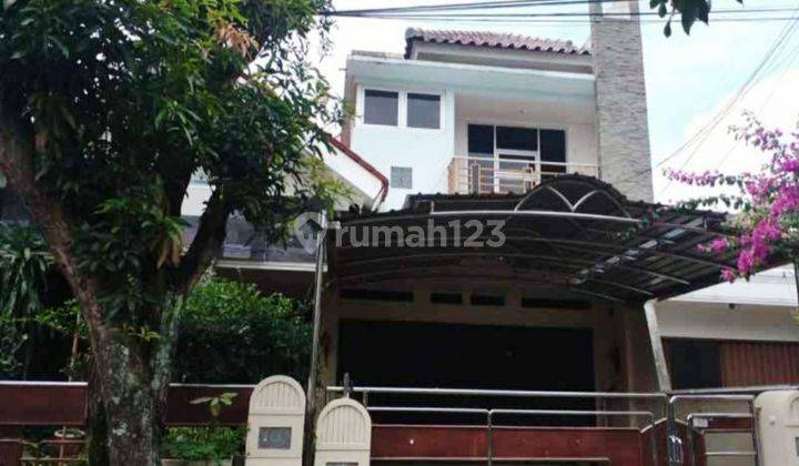 
Dijual Rumah Tingkat 1,5 Lantai Siap Pakai Di Perumahan Daerah Gajah Mungkur, Semarang 1