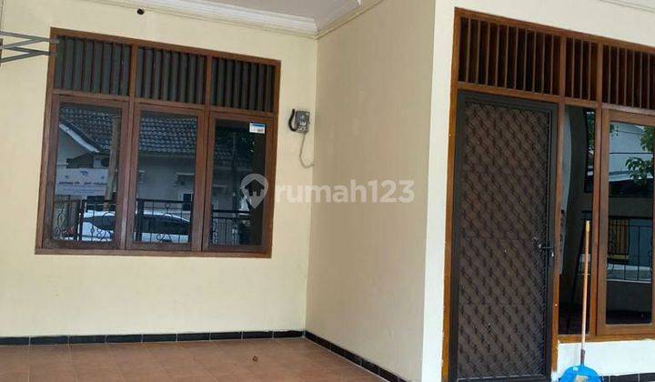 Dijual Rumah Bagus Tingkat 2 Lantai Posisi Hook Siap Pakai Di Perumahan Semarang Indah 2