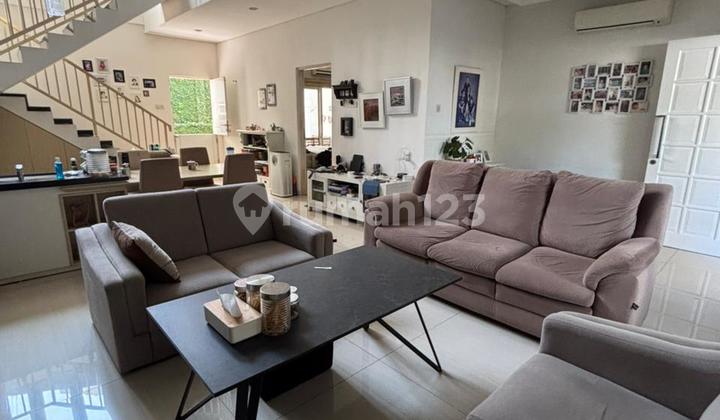 Dijual Rumah Tingkat 2 Lantai Siap Pakai di Bukit Sari, Semarang 1