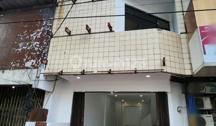 Dijual Ruko Bagus Sudah Renovasi Tingkat 3 Lantai Siap Pakai di Semarang Tengah 1
