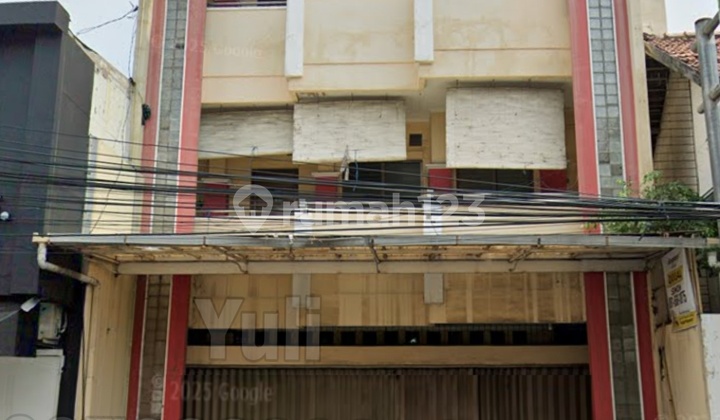For Sale: 3.5-Story Shophouse in Central City, Semarang 1