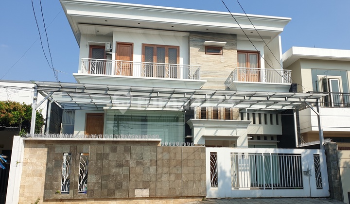 Dijual Rumah Mewah Tingkat 3 Lantai Siap Pakai Daerah Brumbungan Tengah Kota Semarang 1