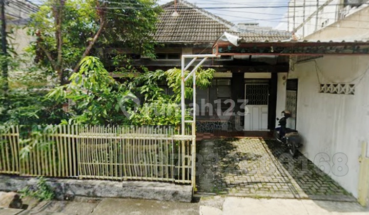 Dijual Rumah Lama Posisi Hook Tengah Kota, Semarang 1