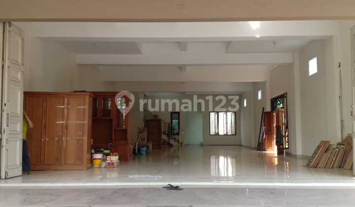 Dijual Rumah Bagus Tingkat 2,5 Lantai Siap Pakai Tengah Kota, Semarang 2