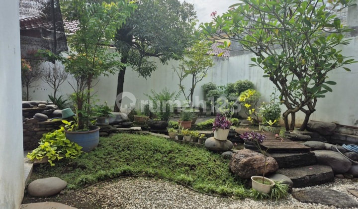 Dijual Cepat Rumah Tingkat 1,5 Lantai Furnished Siap Pakai di Perumahan Grrenwood, Semarang 2