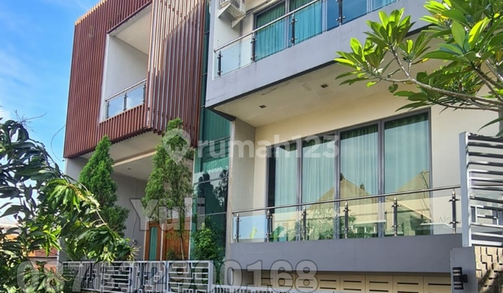 For Sale Fast Luxury 3.5 Storey House Fully Furnished in Gajah Mungkur Area, Semarang 1