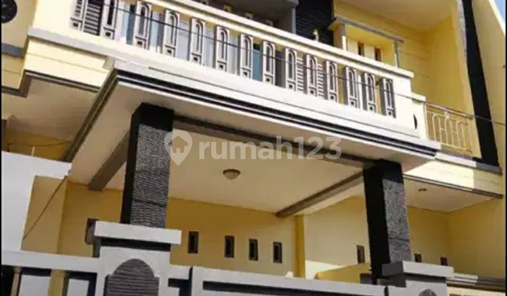 For Sale and For Rent 2-Story House Ready to Use in Pedurungan Area, Semarang 1