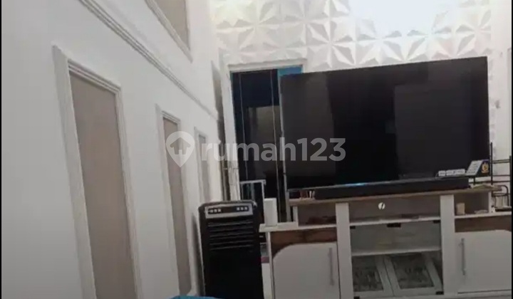 Dijual Rumah Furnished Siap Pakai di Perumahan Plamongan Indah Semarang 1