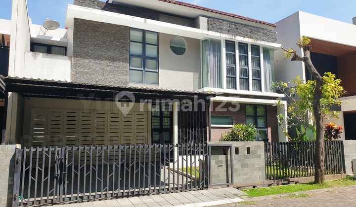 For Sale: 2-Story Luxury House Fully Furnished in Graha Candi Golf Housing, Semarang 2