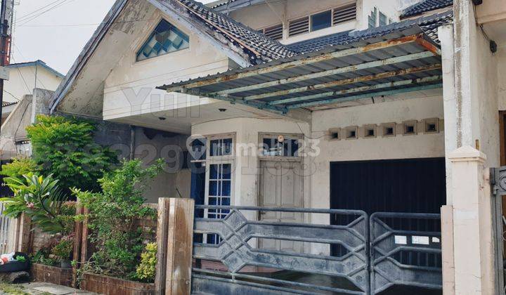 Dijual Rumah Tingkat 1,5 Lantai Tengah Kota Semarang 1