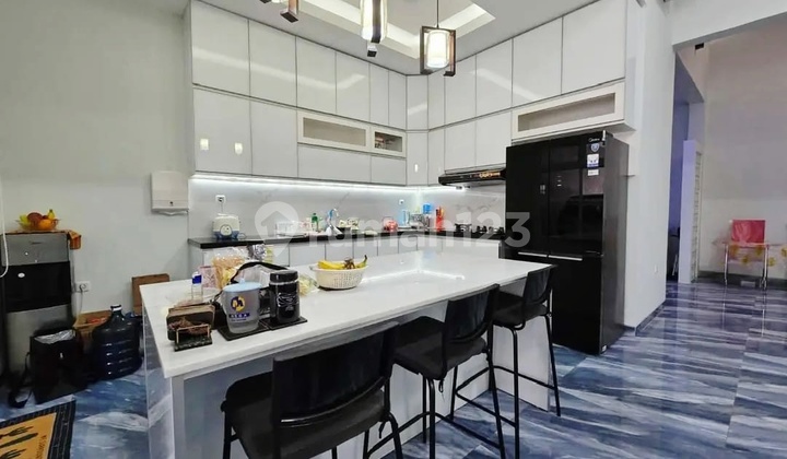 Dijual Rumah Bagus Full Furnished Siap Pakai Daerah Gajah Mungkur, Semarang 2