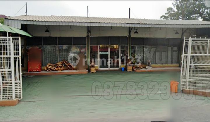 For Sale: House Suitable for Any Business in Banyumanik, Semarang 1