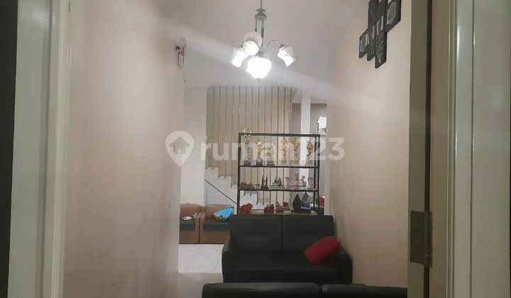 Dijual Rumah Tingkat 1,5 Lantai Siap Pakai Daerah Pedurungan, Semarang 2