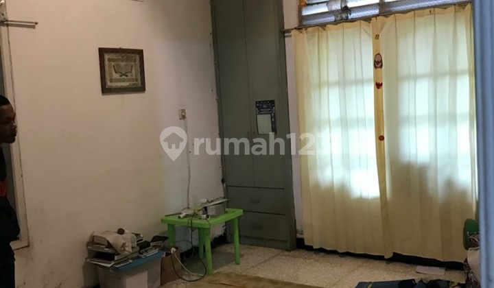 Dijual Rumah Pinggir Jalan Raya Daerah Gajah Mungkur, Semarang 2