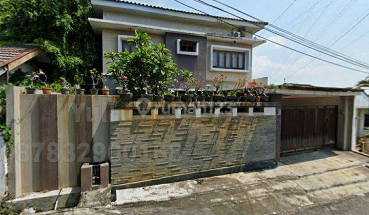 Dijual Rumah Bagus Tingkat 2 Lantai Furnished Daerah Ngesrep Banyumanik, Semarang 1