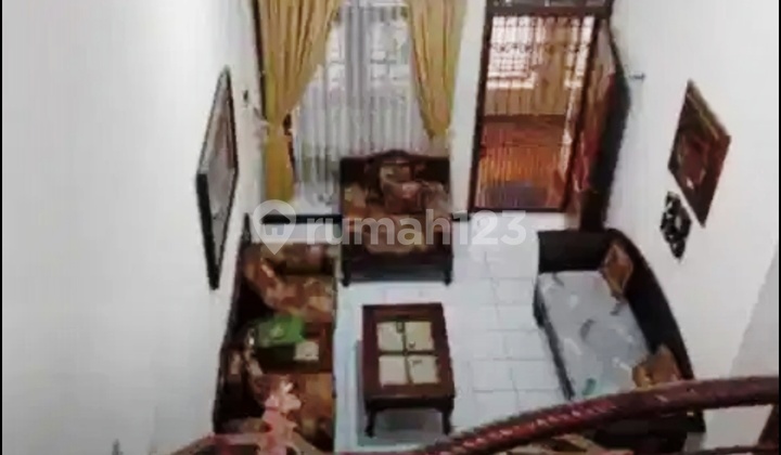 For Sale: 1.5-Story House Ready to Use in Tembalang Area, Semarang 2