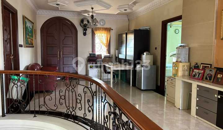 Luxury House in Panakukang, Corner Position Near Pengayoman Boulevard, Pettarani, Hertasning 2