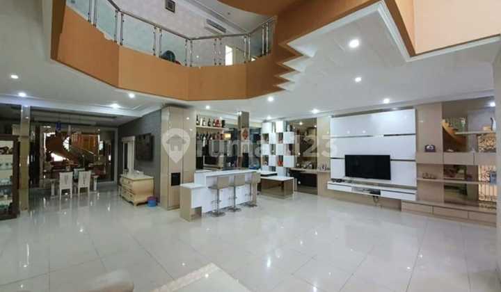 Rumah Huk di Kelapa Gading Dekat Mkg Furnished 2