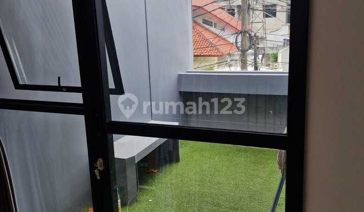 Rumah Masih Baru di Bukit Nusa Indah Bebas Banjir Dekat Stasiun Sudimara dan Tol 2